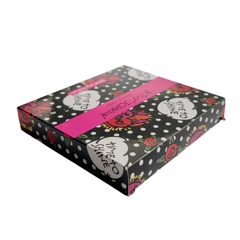 Betsey Johnson Time to Shine Highlighter Powder with Brush NIB